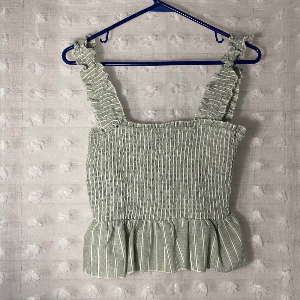 GREEN CROP TOP